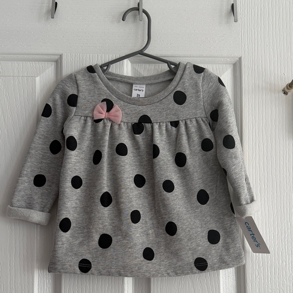 Carter's Gray Long Sleeve Top with Black Polka Dots and Pink Bow size 2T